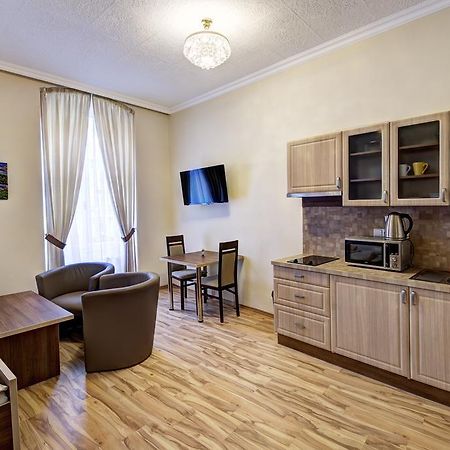 Apartments Paderewski Карловы Вары Экстерьер фото